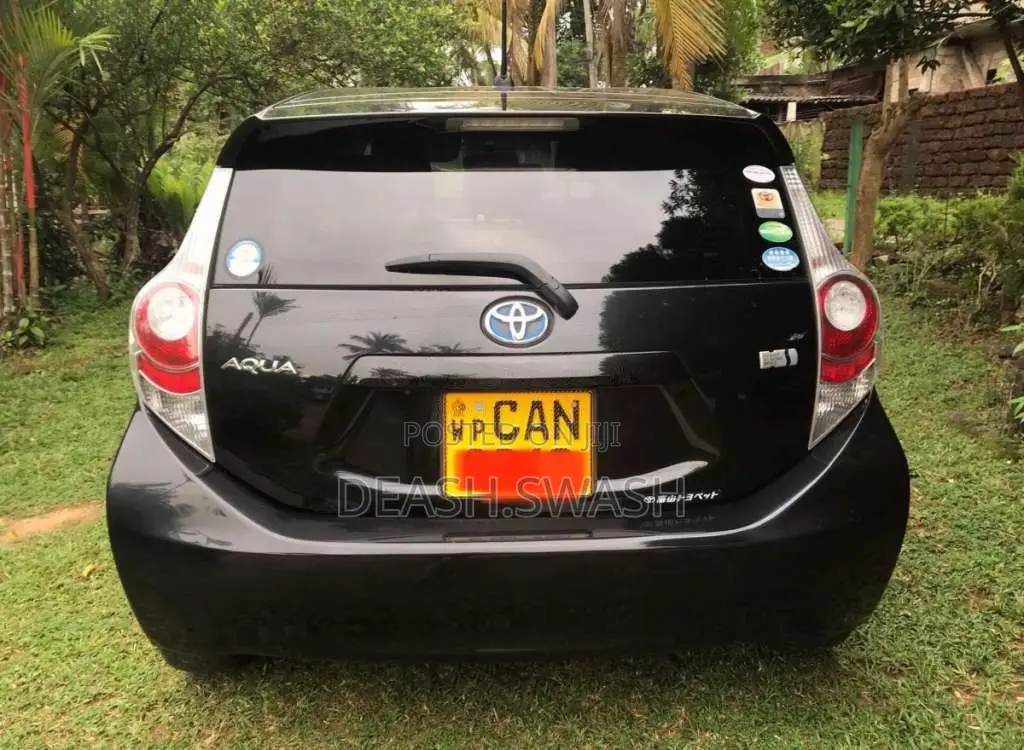 Toyota Aqua 2013 Car (Used)