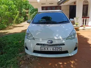 Toyota Aqua 2012 Car (Used)