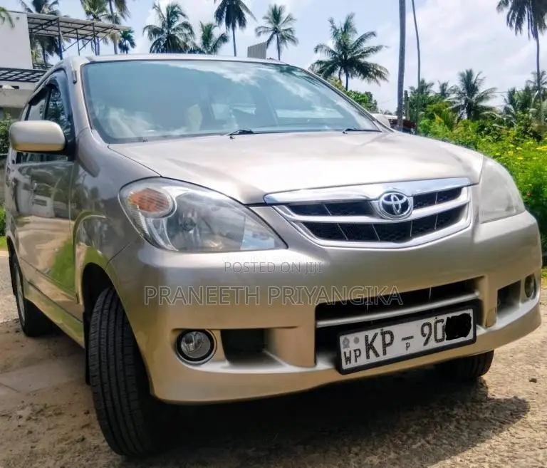 Toyota Avanza 2011 Car (Used)