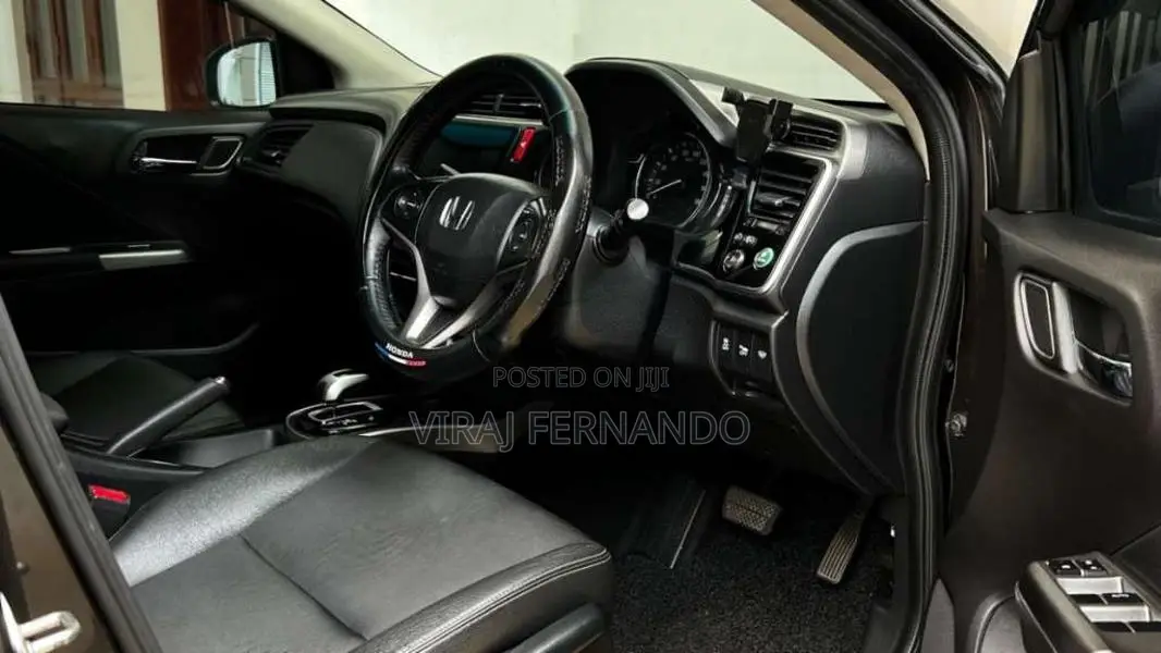 Honda Grace 2015 Car (Used)