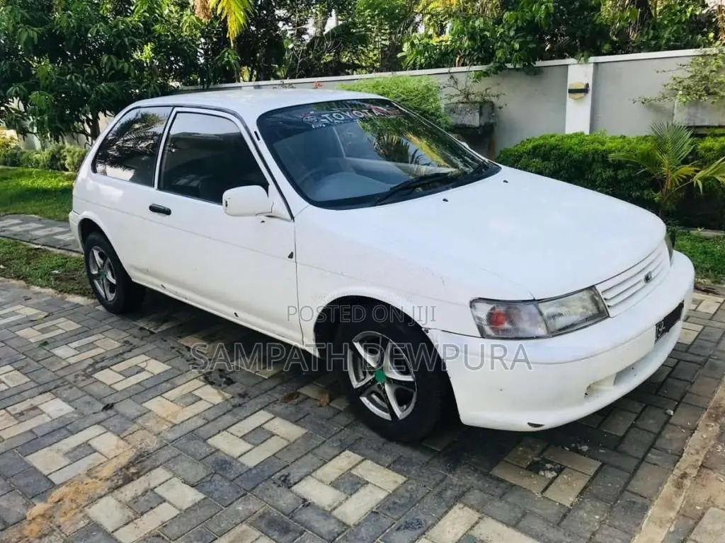 Toyota Corolla 121 1993 Car (Used)