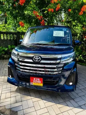 Toyota Roomy Custom GT 2023 Car Unregistered (Recondition)