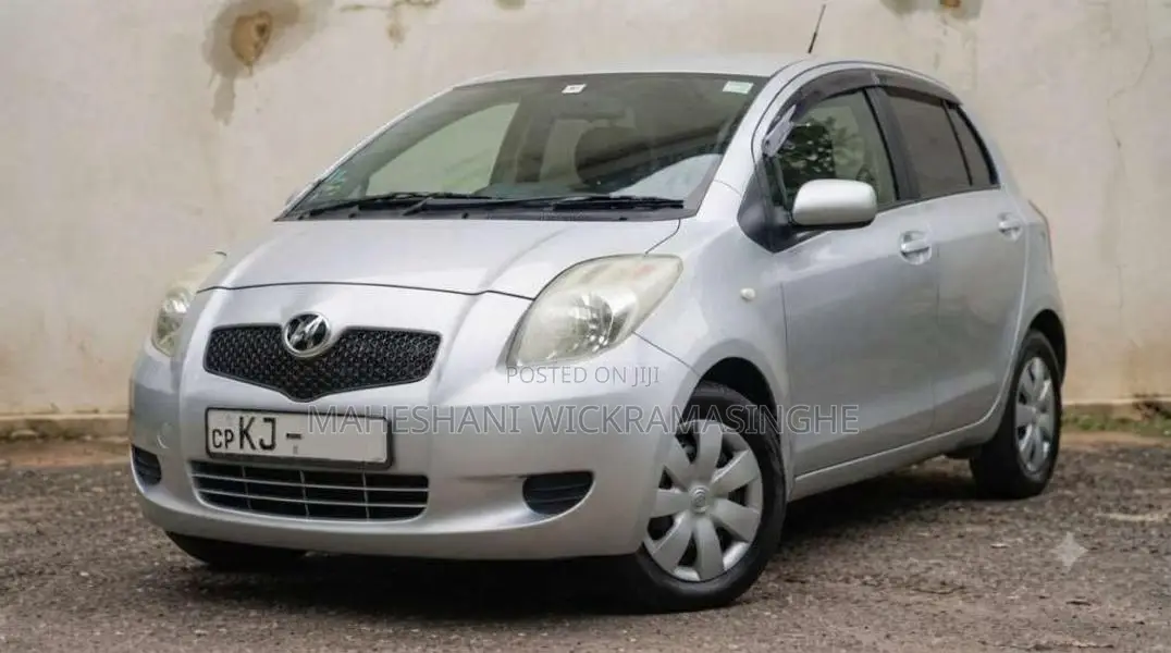 Toyota Vitz 2007 Car (Used)