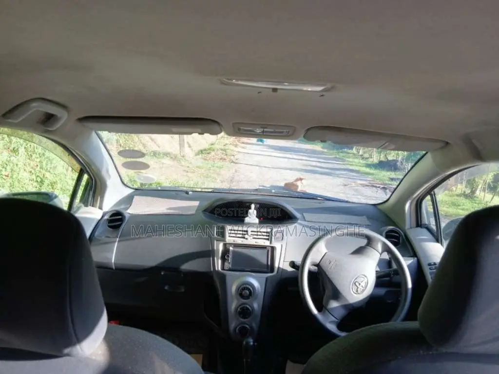Toyota Vitz 2007 Car (Used)