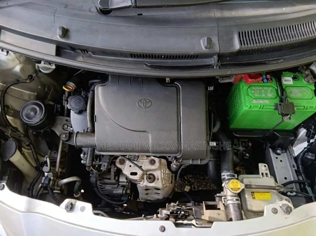 Toyota Vitz 2007 Car (Used)