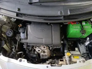 Toyota Vitz 2007 Car (Used)