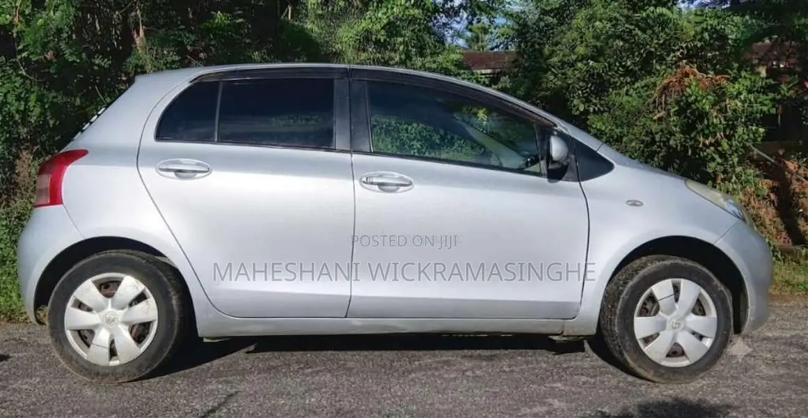 Toyota Vitz 2007 Car (Used)