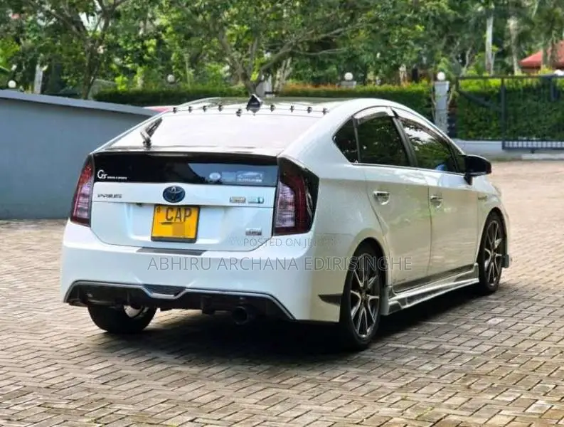 Toyota Prius G Sport 2013 Car (Used)