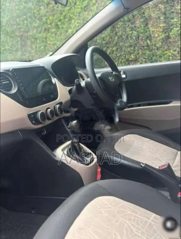 Hyundai Grand I10 2016 Car (Used)