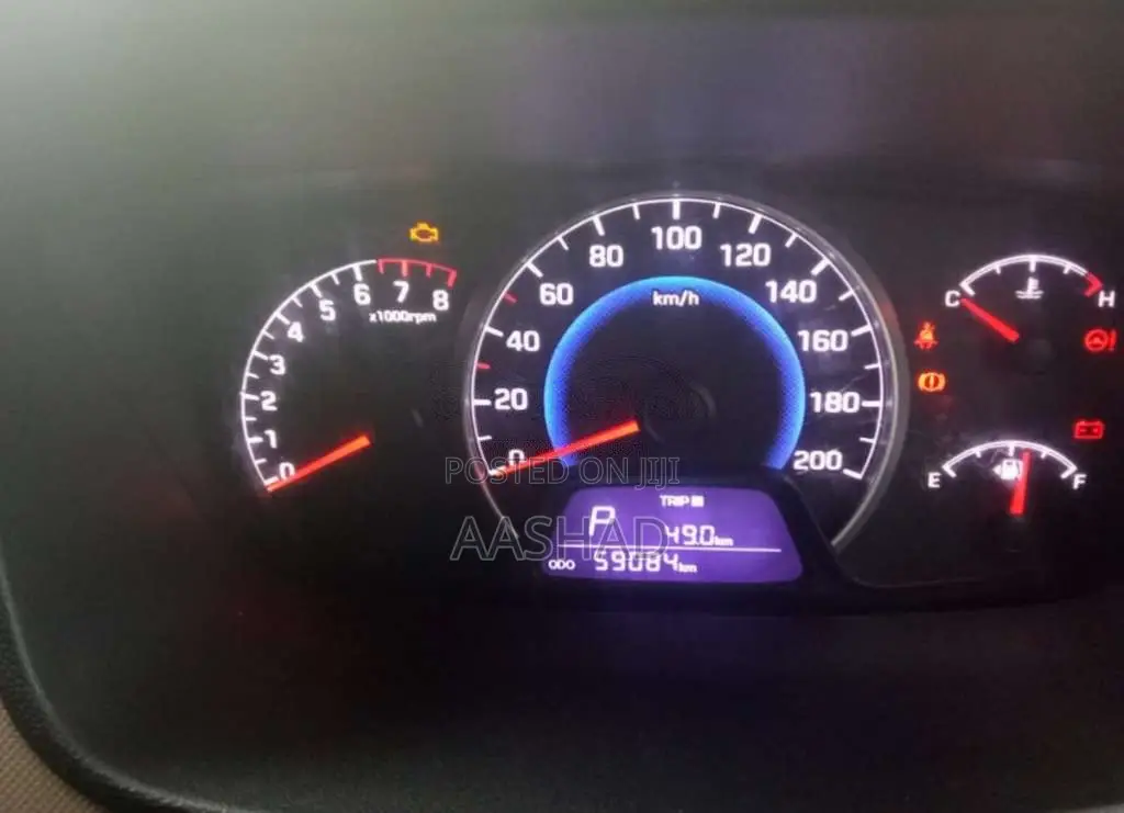 Hyundai Grand I10 2016 Car (Used)