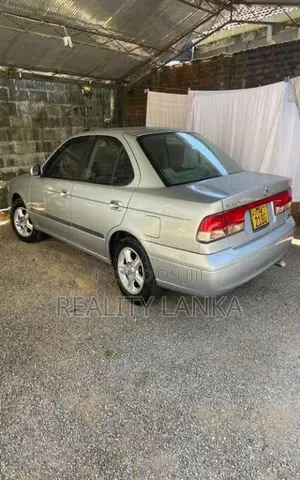 Nissan Sunny 2000 Car (Used)