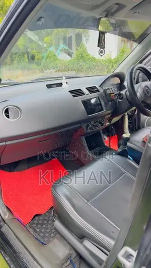 Suzuki Swift 2011 Car (Used)
