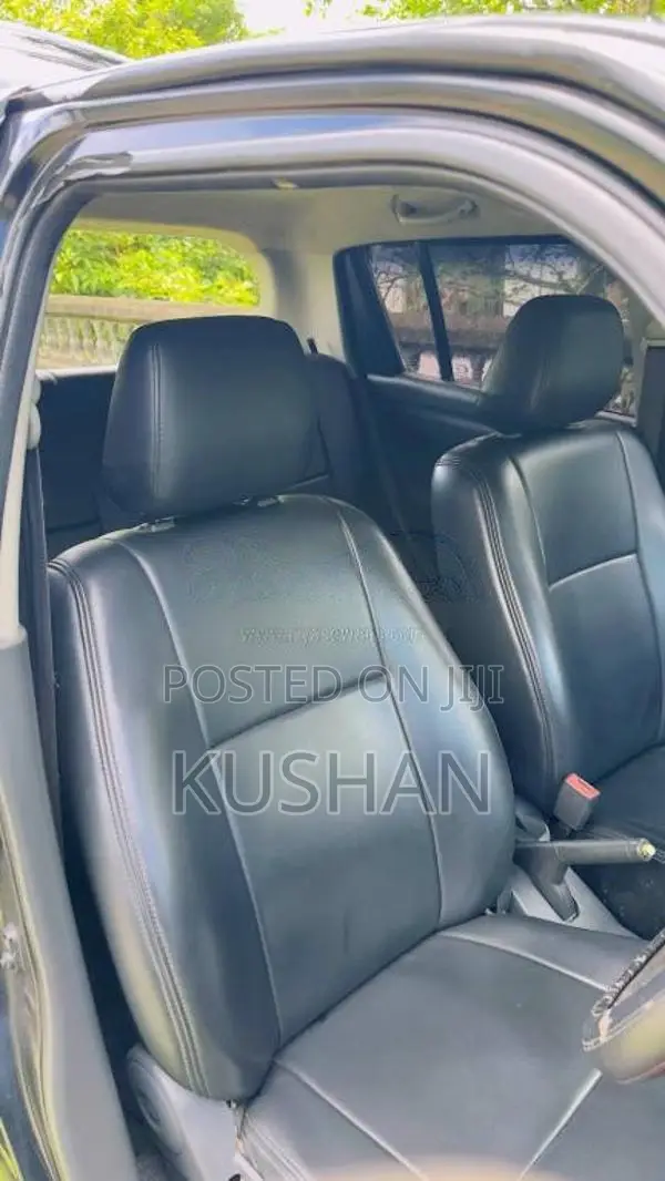 Suzuki Swift 2011 Car (Used)