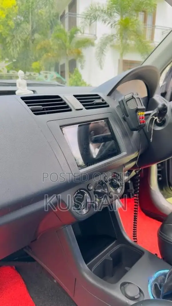 Suzuki Swift 2011 Car (Used)