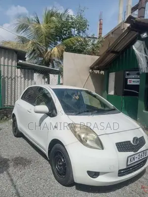 Toyota Vitz 2007 Car (Used)