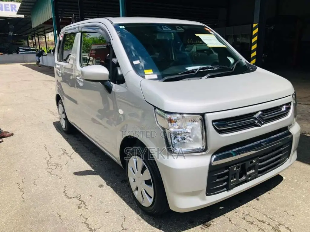 Suzuki Wagon R FXS 2025 Car Unregistered (Recondition)