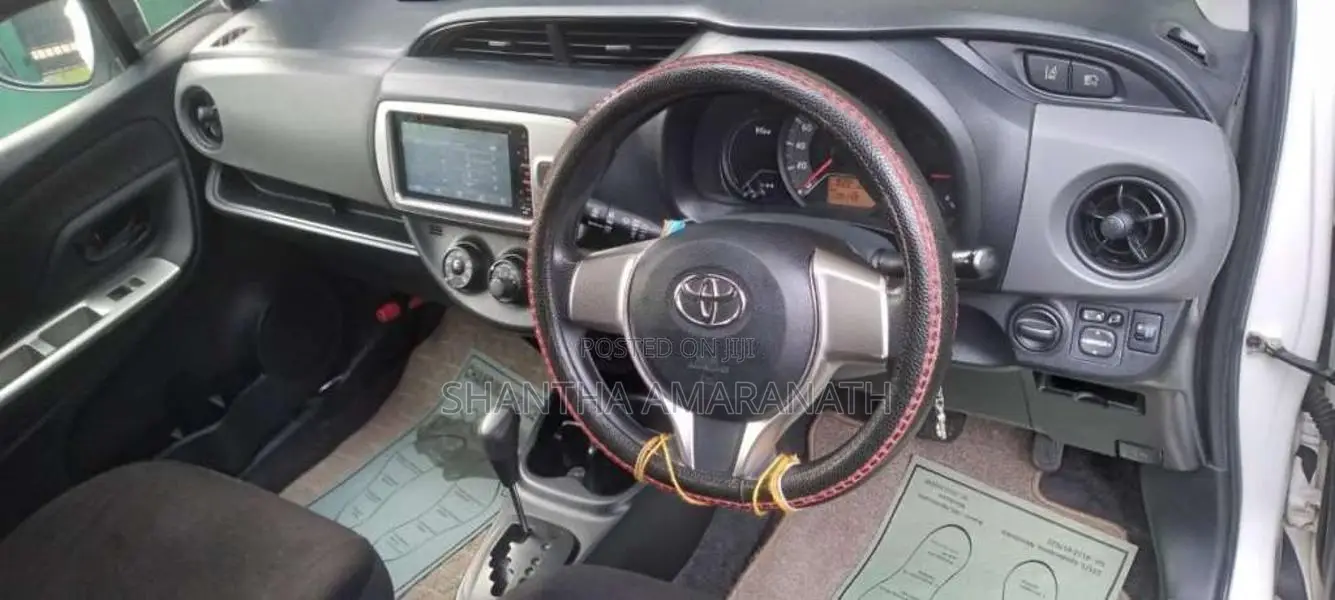 Toyota Vitz 2015 Car (Used)