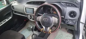 Toyota Vitz 2015 Car (Used)