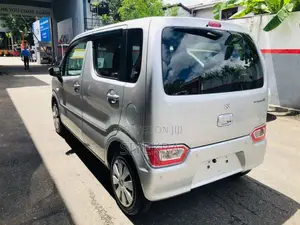 Suzuki Wagon R FXS 2025 Car Unregistered (Recondition)