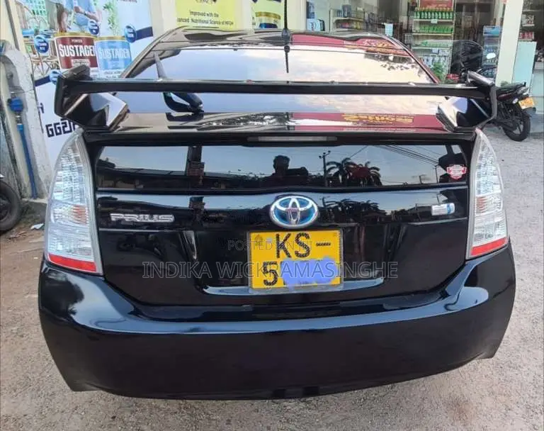Toyota Prius 2010 Car (Used)