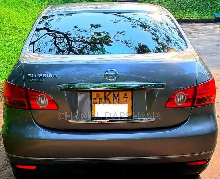 Nissan BLUEBIRD SYLPHY 2010 Car (Used)