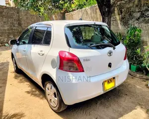 Toyota Vitz 2008 Car (Used)