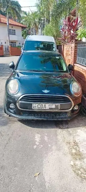 BMW Mini Cooper 2016 Car (Used)