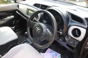 Toyota VITZ 2011 Car (Used)