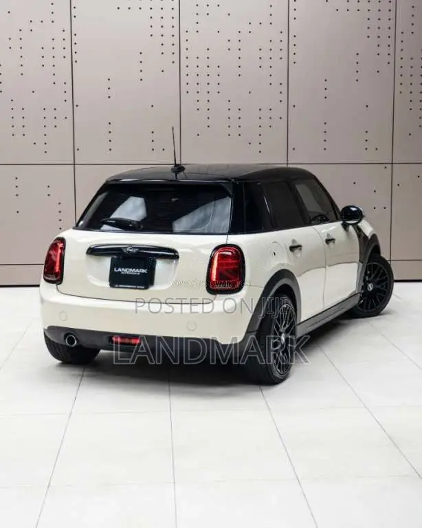 Mini Cooper S Grade 2017 Car (Used)