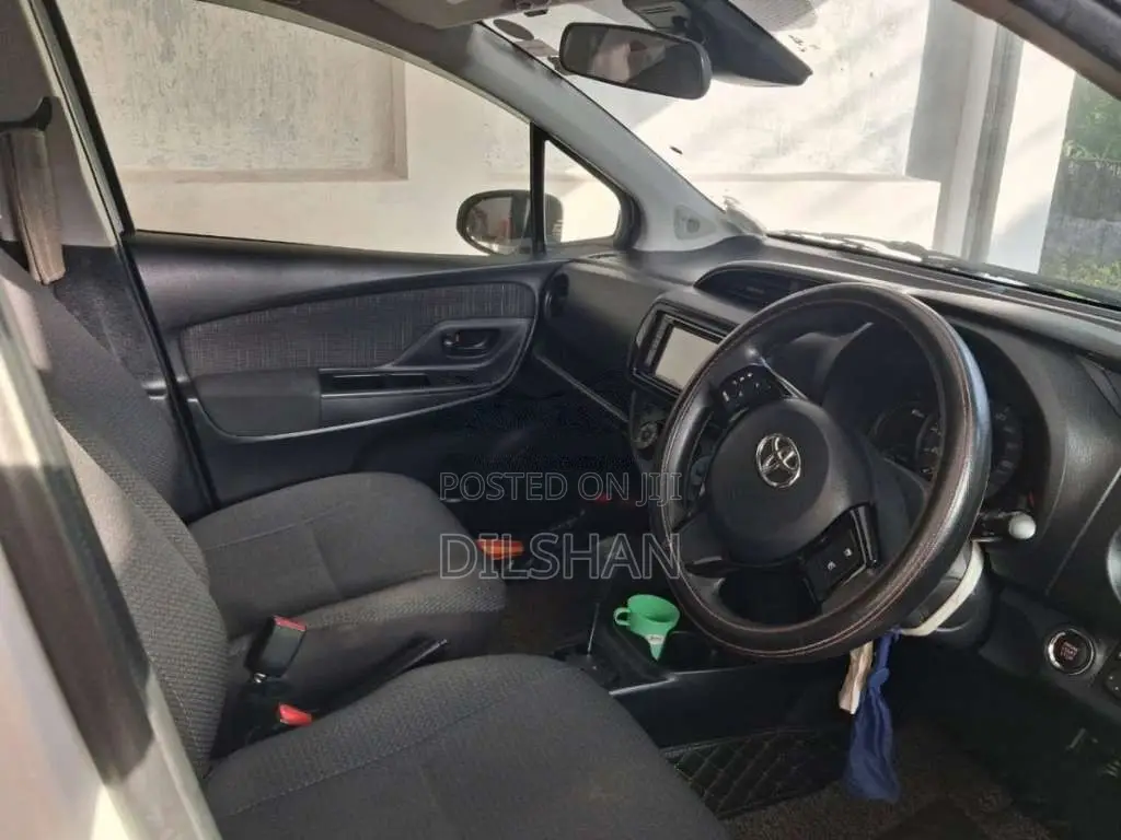 Toyota Vitz 2018 Car (Used)