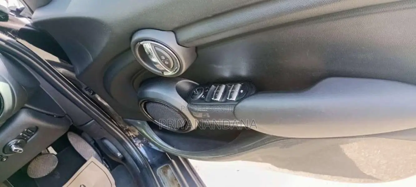BMW Mini Cooper 2016 Car (Used)