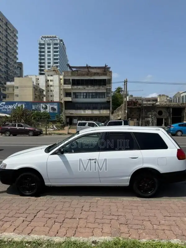 Nissan Wingroad 2005 Car (Used)