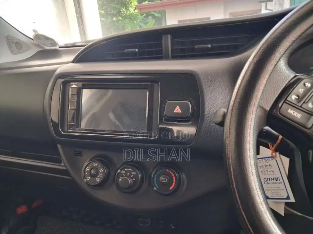 Toyota Vitz 2018 Car (Used)