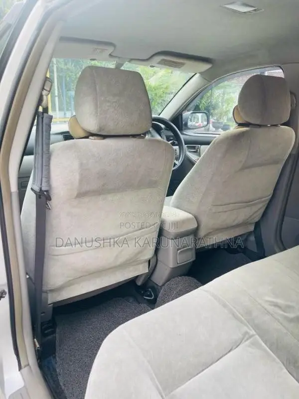 Toyota Corolla 121 G Grade 2001 Car (Used)