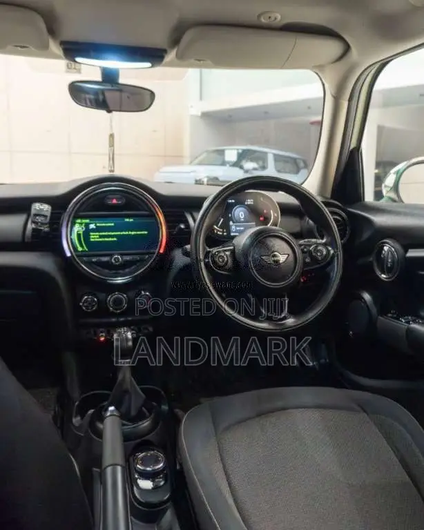 Mini Cooper S Grade 2017 Car (Used)