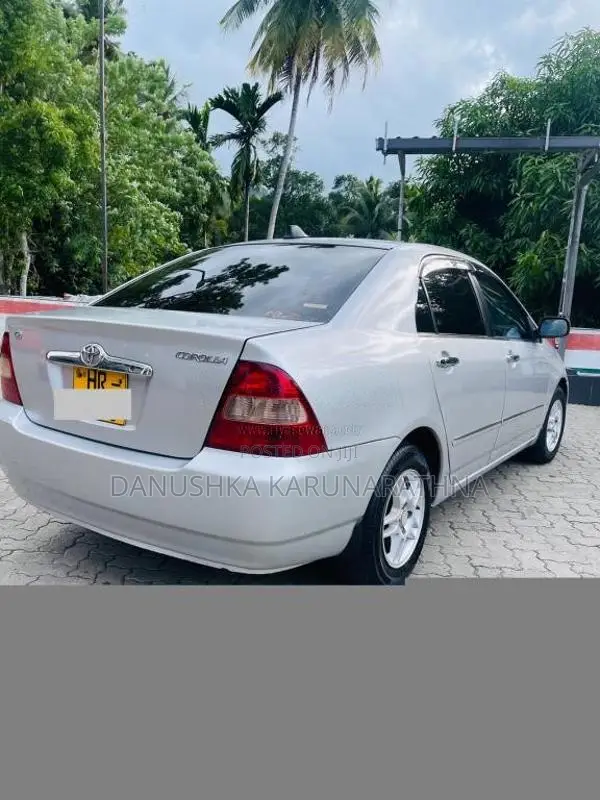 Toyota Corolla 121 G Grade 2001 Car (Used)