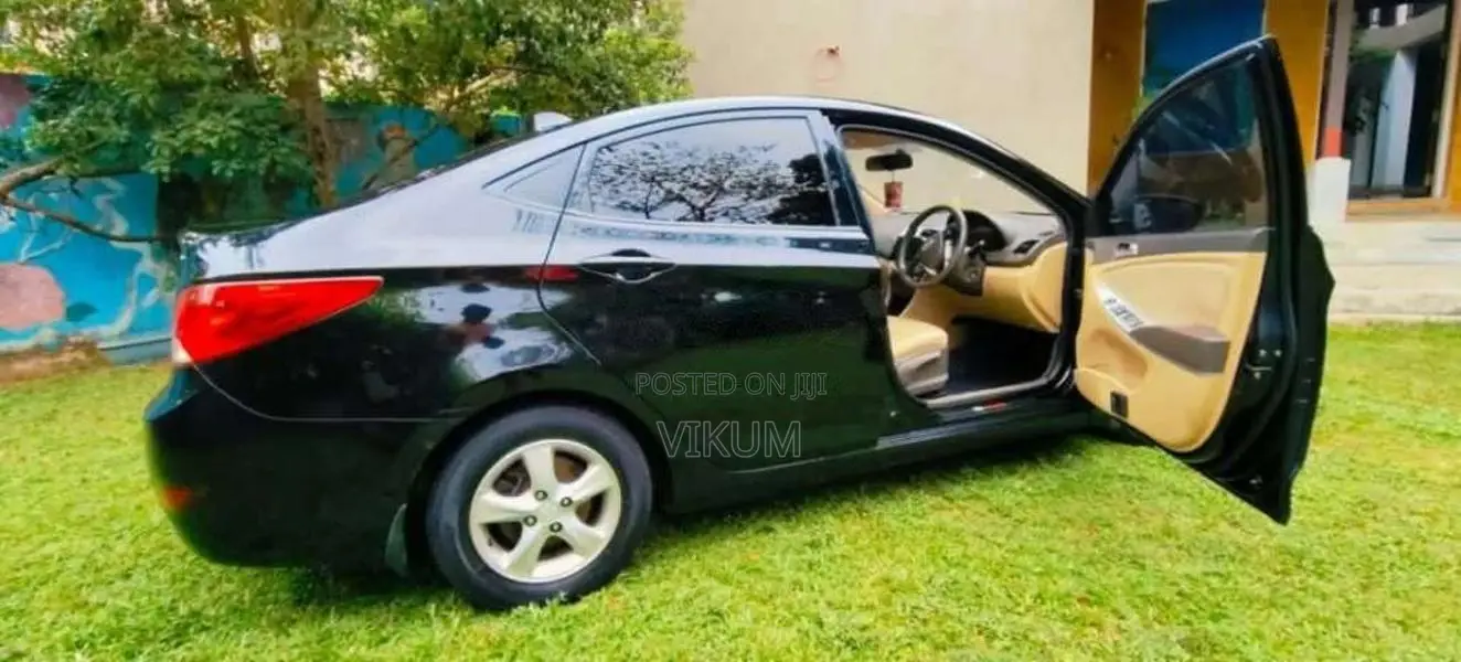Hyundai Accent 2011 Car (Used)