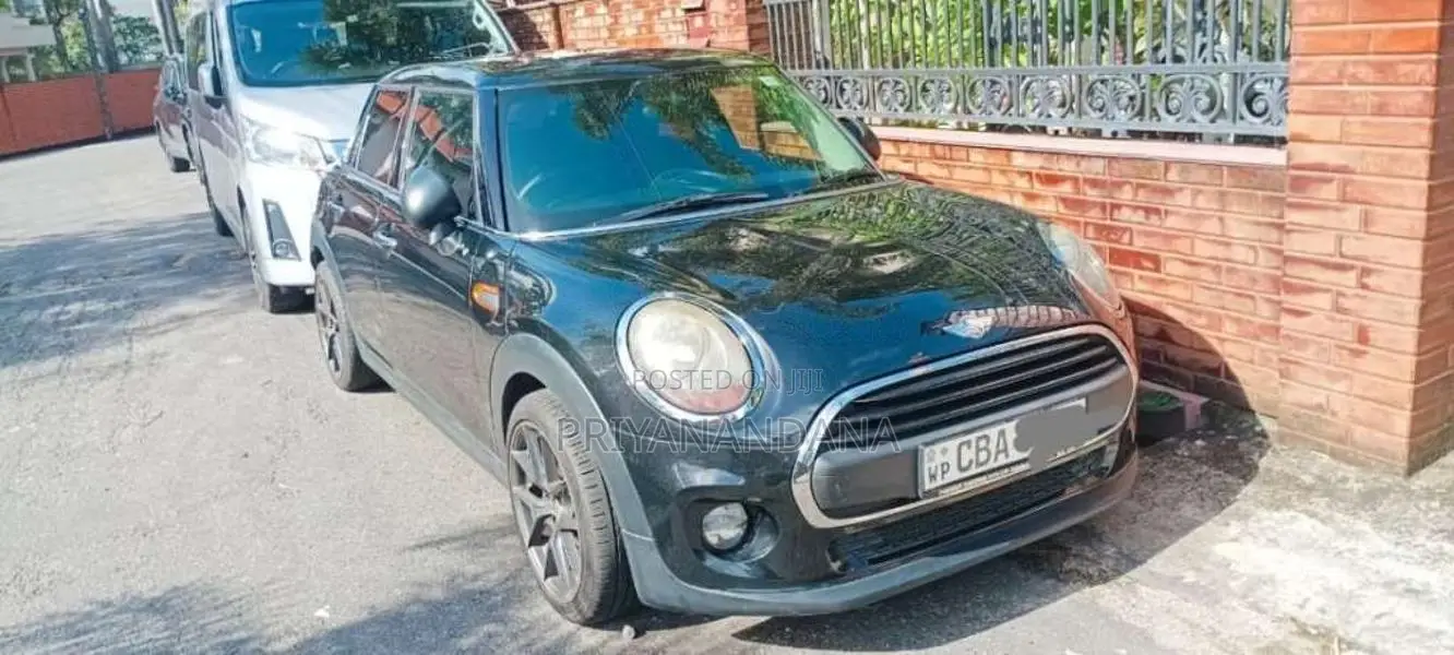 BMW Mini Cooper 2016 Car (Used)