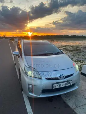 Toyota Prius 2011 Car (Used)