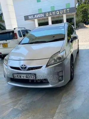 Toyota Prius 2011 Car (Used)