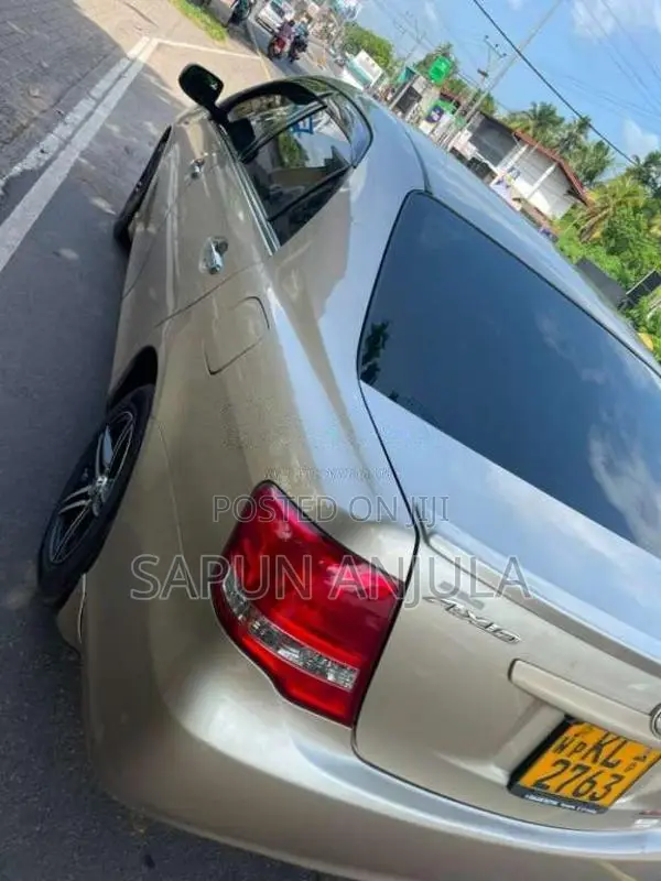 Toyota Axio 2009 Car (Used)