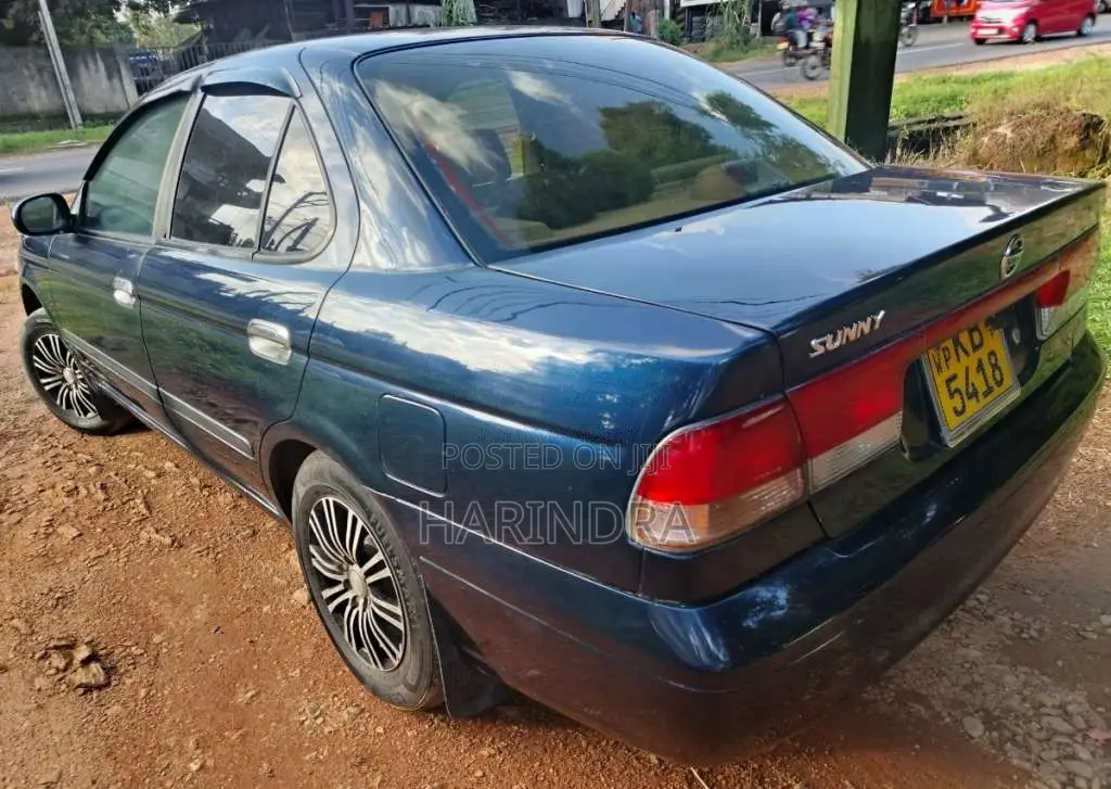 Nissan Sunny FB15 2002 Car (Used)