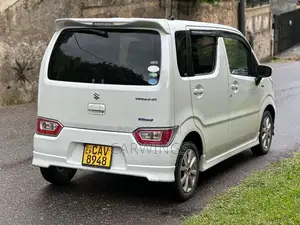 Suzuki Wagon R FZ 2017 Car (Used)