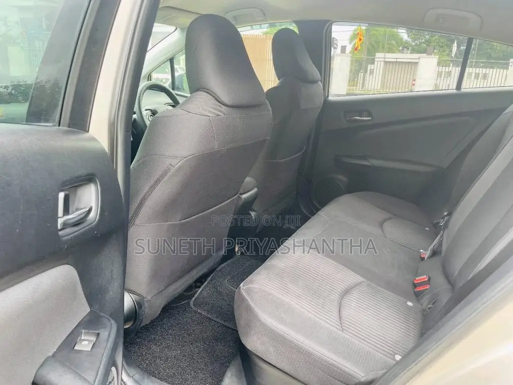 Toyota Prius 2016 Car (Used)