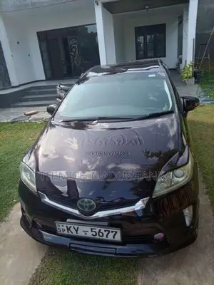 Toyota Prius G Grade 2012 Car (Used)