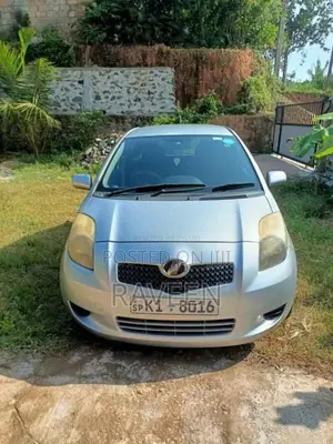 Toyota Vitz 2007 Car (Used)