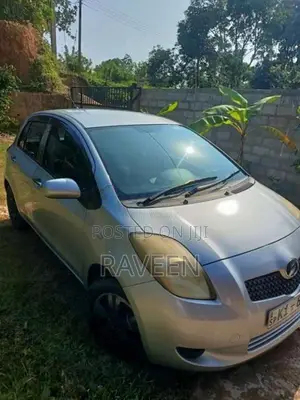 Toyota Vitz 2007 Car (Used)
