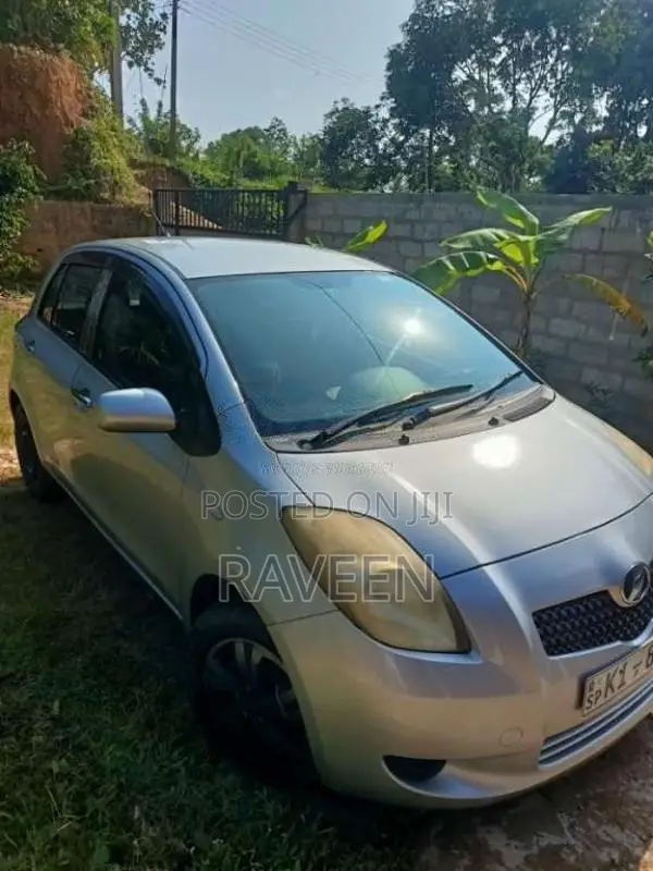 Toyota Vitz 2007 Car (Used)