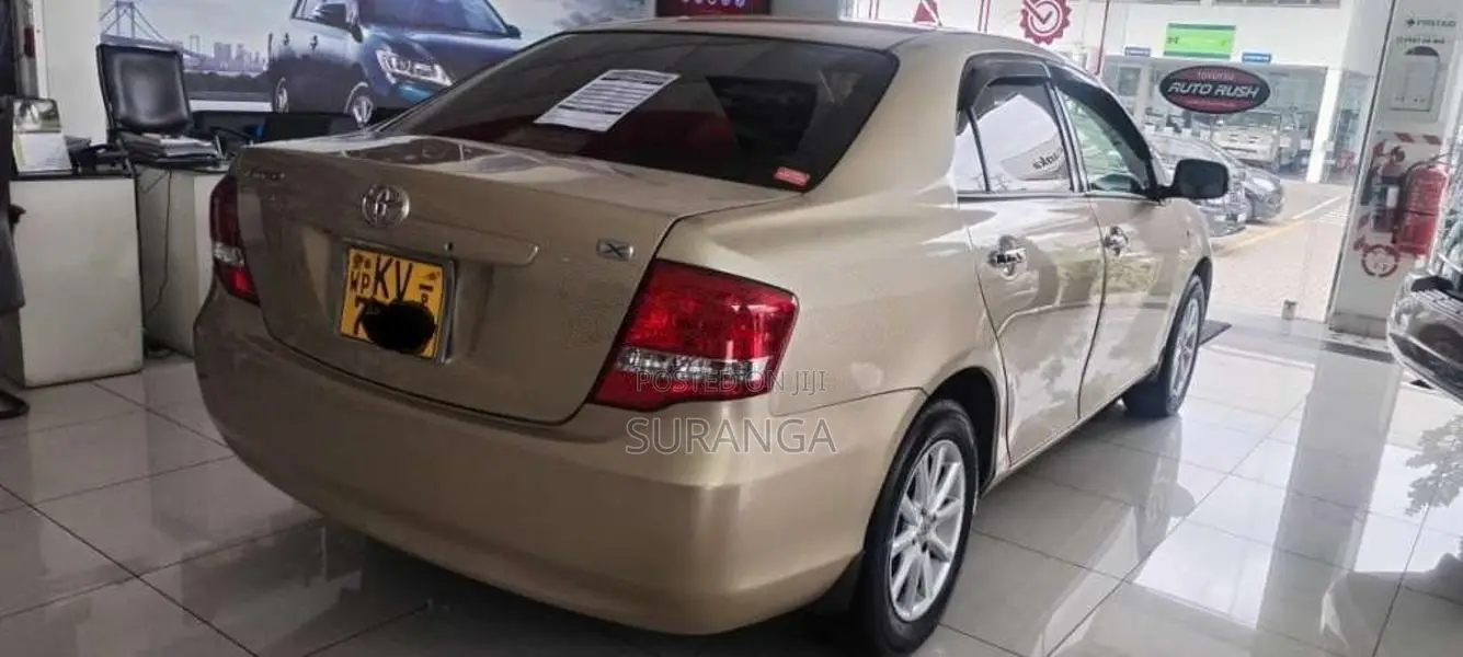 Toyota Axio 2012 Car (Used)