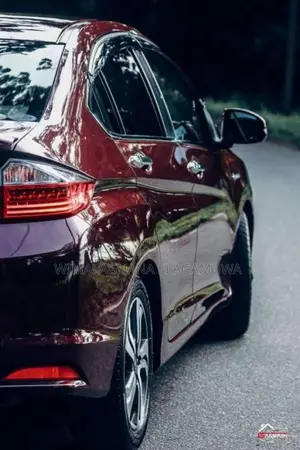 Honda Grace 2015 Car (Used)
